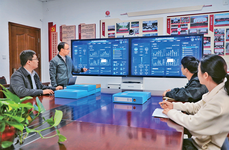 宣传习近平中国特色社会主义思想.jpg
